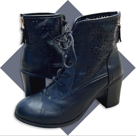 Forever Spring Booties - Picture 1 of 7